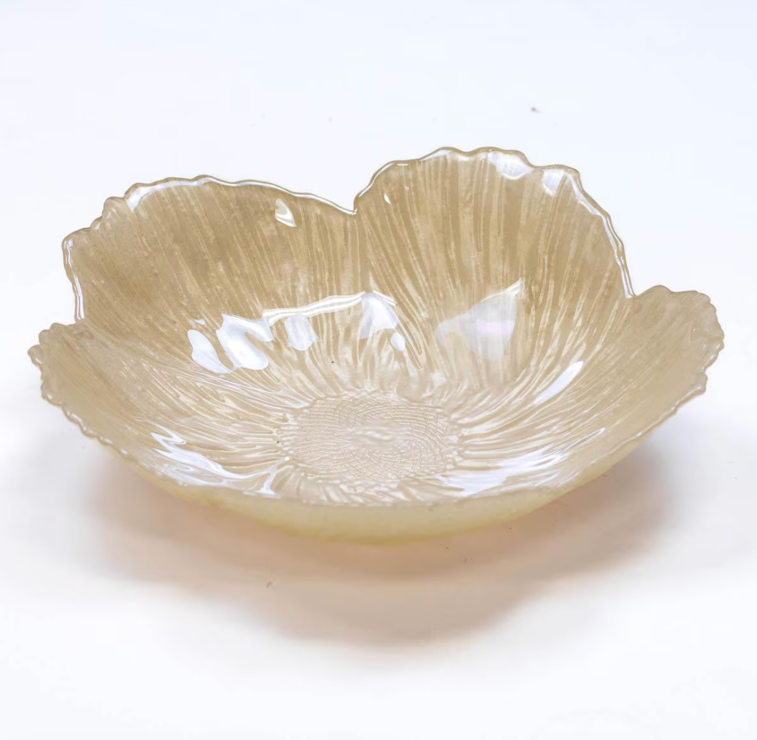 Magnolia Glass Serving Bowl